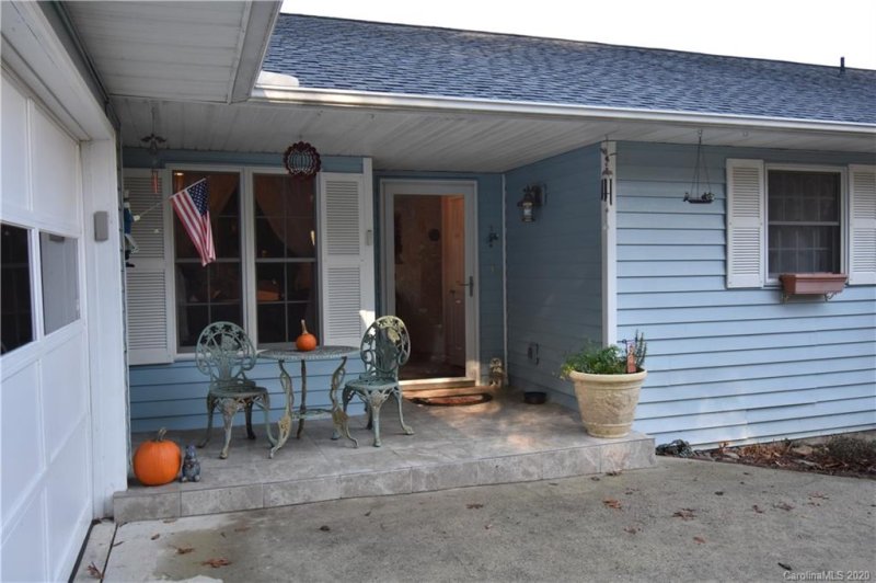 Property image 3 at 30 Russell Circle, Penrose, NC 28766