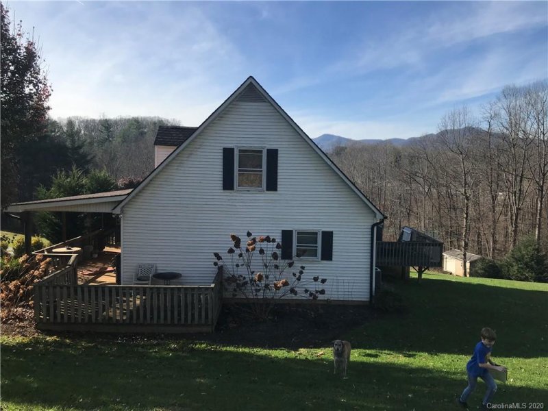 Property image 2 at 20 Whispering Oaks Drive, Candler, NC 28715