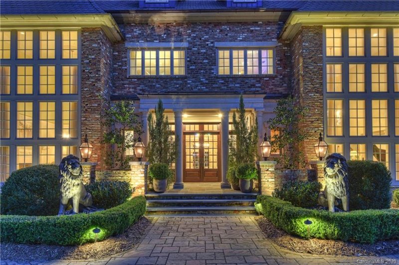 Property image 2 at 4536 Parview Drive, Charlotte, NC 28226