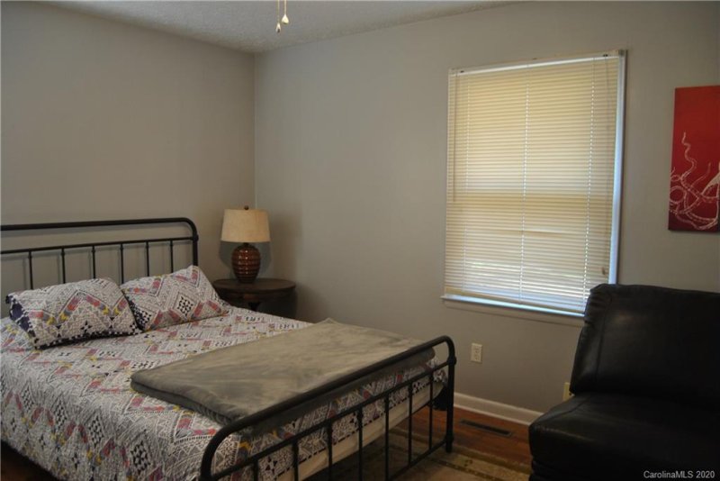 Property image 4 at 230 Vernon Street, Cherryville, NC 28021