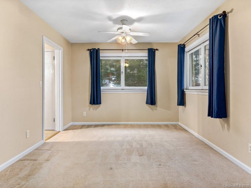 Property image 4 at 113 Brightwater Heights Drive, Hendersonville, NC 28791