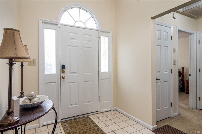 Property image 2 at 8508 Sienna Drive, Charlotte, NC 28215