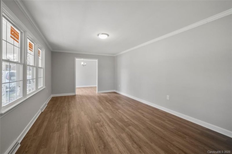 Property image 3 at 524 Berkshire Drive, Statesville, NC 28677