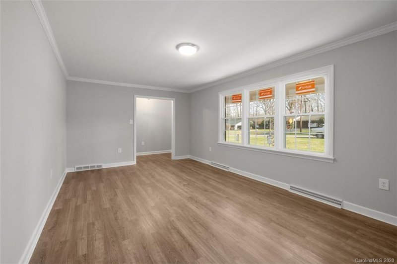 Property image 4 at 524 Berkshire Drive, Statesville, NC 28677