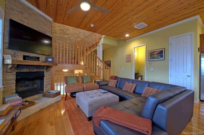 Property image 5 at 95 Breakaway Trail South, Mars Hill, NC 28754