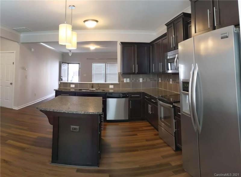 Property image 4 at 341 Battery Circle, Clover, SC 29710