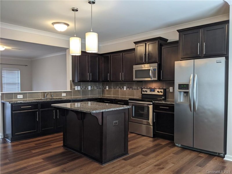 Property image 5 at 341 Battery Circle, Clover, SC 29710