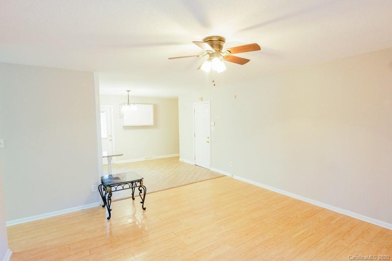 Property image 3 at 8601 Sharonbrook Drive, Charlotte, NC 28210