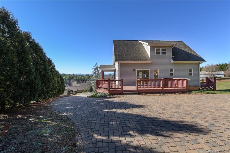 Property image 3 at 136 Ridge Brook Drive, Weaverville, NC 28787