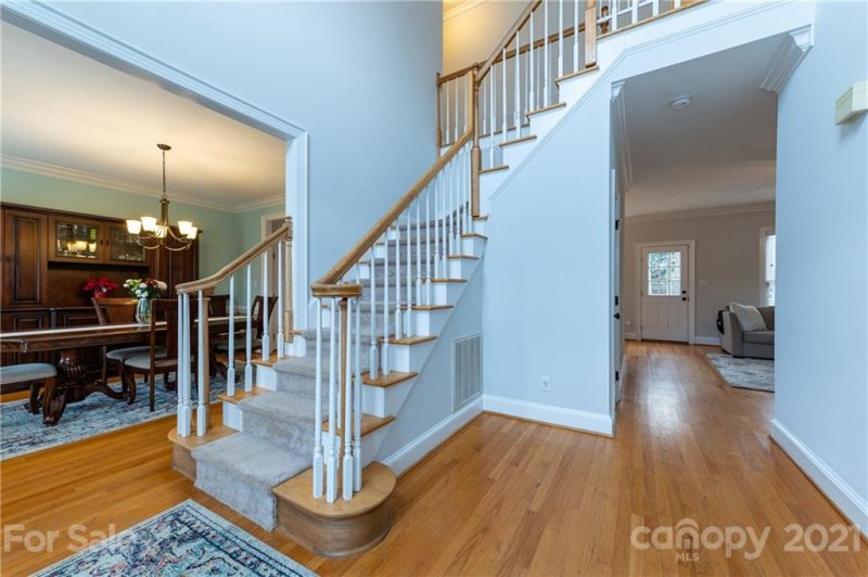 Property image 5 at 11731 Sir Francis Drake Drive, Charlotte, NC 28277