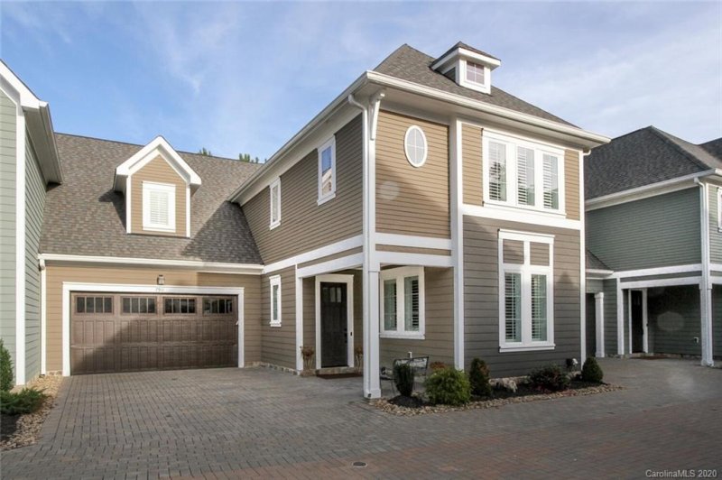 Property image 2 at 7911 Rea View Court, Charlotte, NC 28226