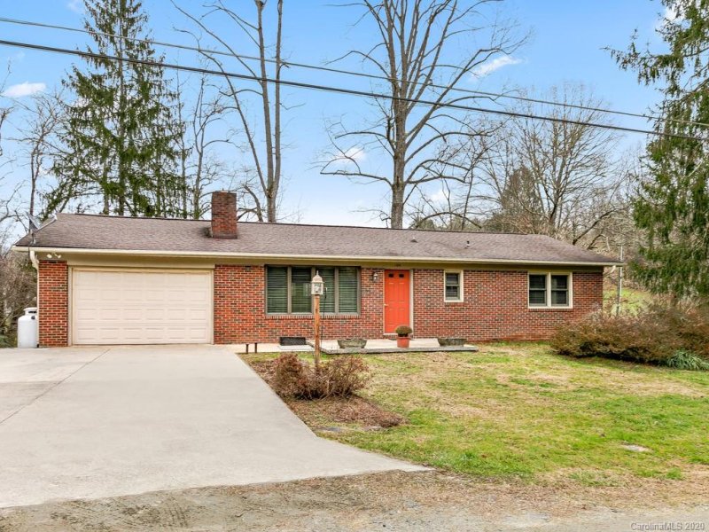 104 Twin Brook Drive