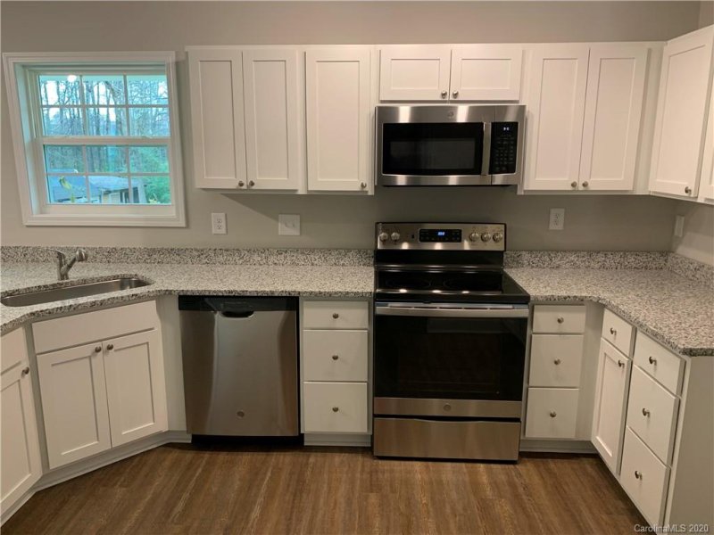 Property image 2 at 2020 Sunset Boulevard, Charlotte, NC 28269