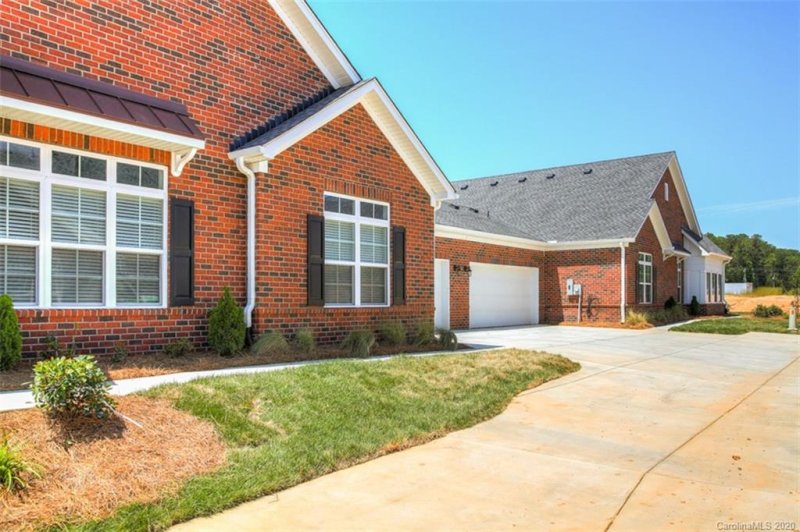 Property image 3 at 113 Adelaide Way, Rock Hill, SC 29732