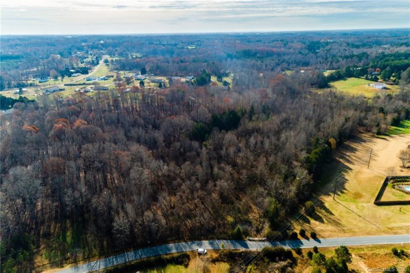 Property image 2 at 8 11 Shepherds Bluff Drive, Mooresville, NC 28115