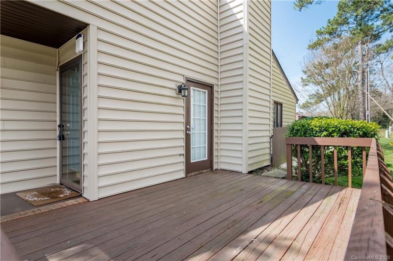 Property image 2 at 11334 Crossview Lane, Charlotte, NC 28226