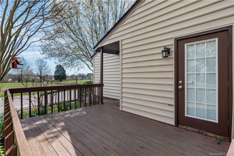 Property image 3 at 11334 Crossview Lane, Charlotte, NC 28226