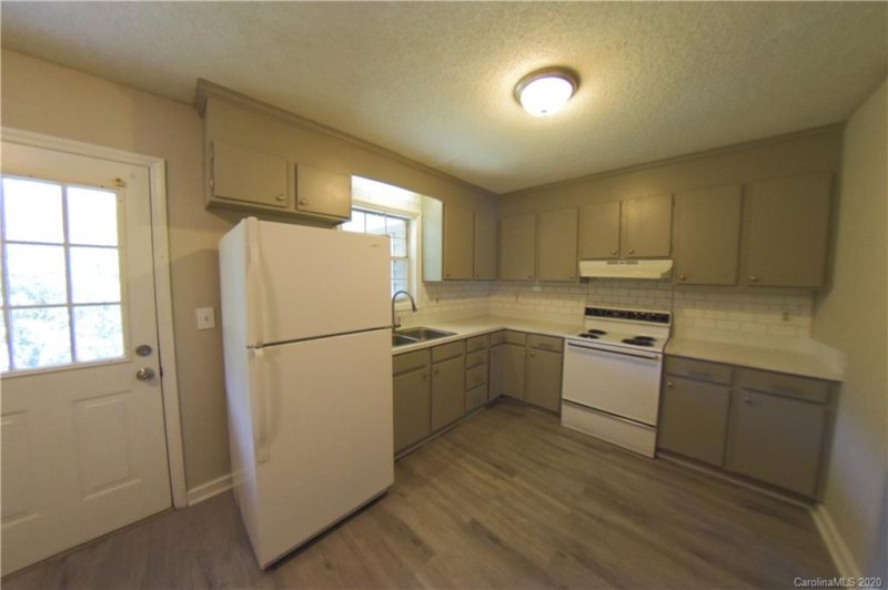 Property image 2 at 202 Fieldcrest Place, Stanley, NC 28164