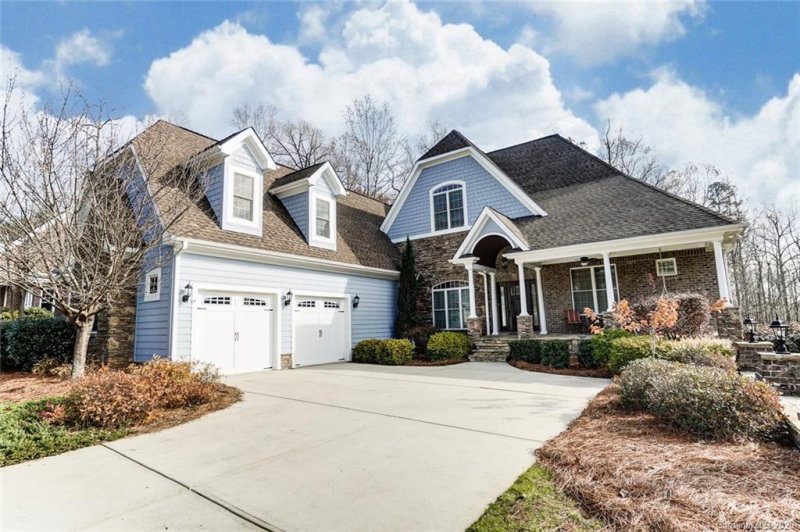 6352 Fox Chase Drive