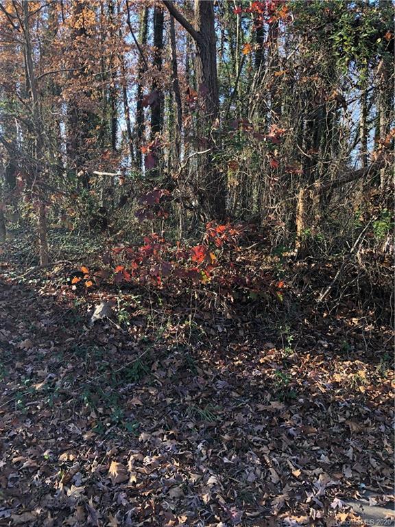 Property image 2 at 2025 Mcdonald Drive, Charlotte, NC 28216