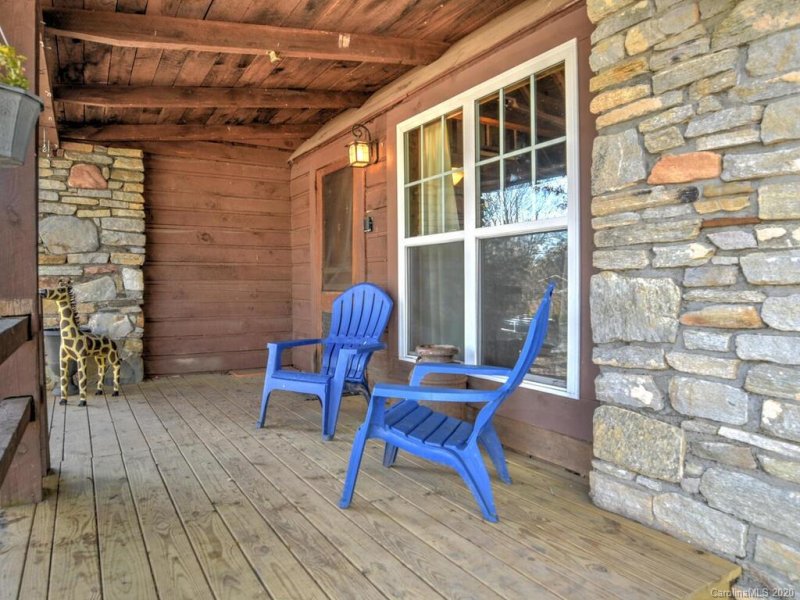 Property image 3 at 315 Comet Drive, Hendersonville, NC 28791