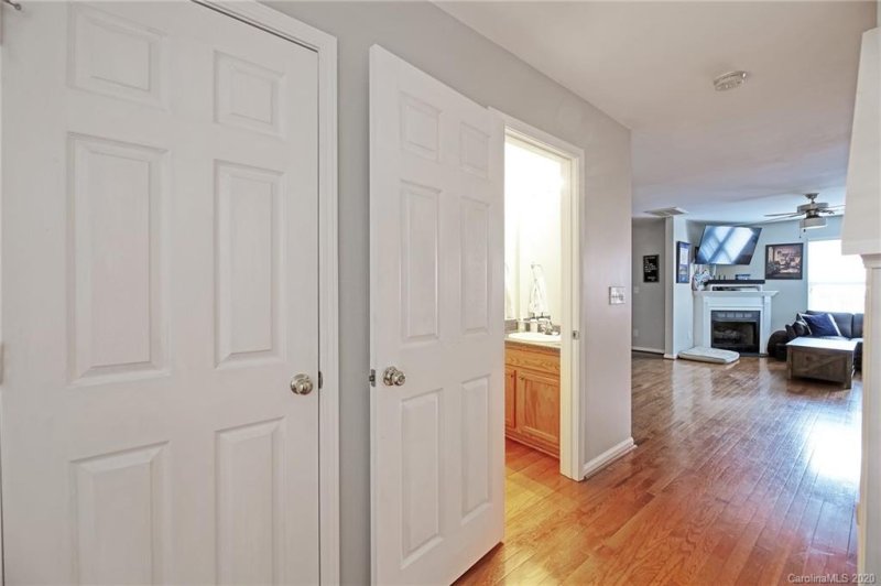 Property image 3 at 608 Patterson Street, Charlotte, NC 28205