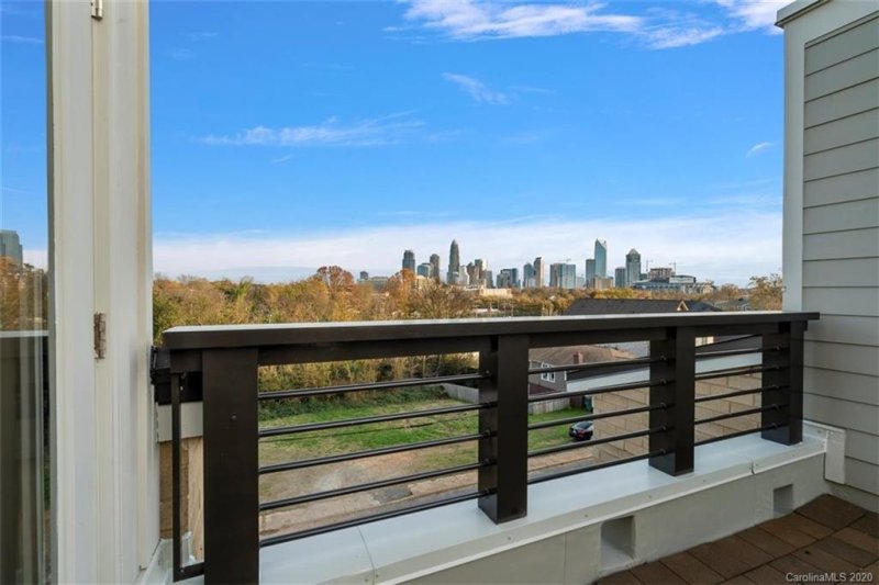 Property image 3 at 1575 Duckworth Avenue, Charlotte, NC 28208