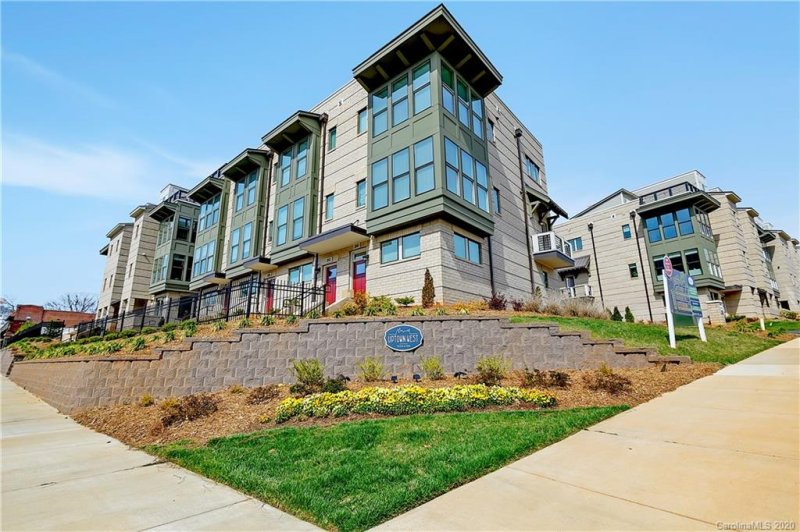 Property image 4 at 1575 Duckworth Avenue, Charlotte, NC 28208