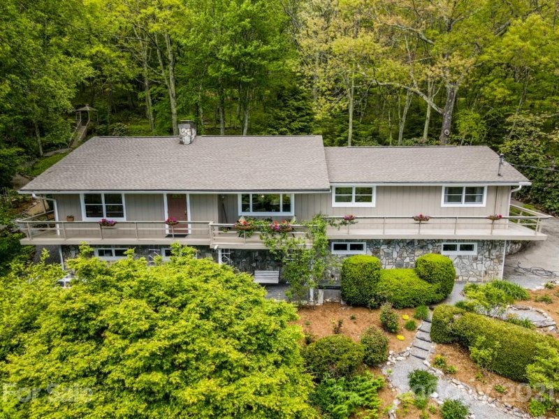 Property image 2 at 31 Eagle View Circle, Waynesville, NC 28786