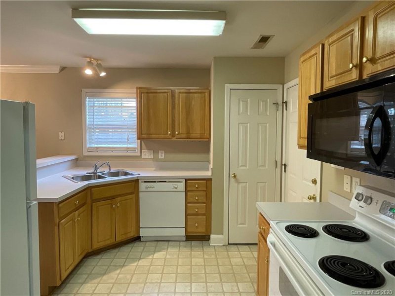 Property image 4 at 6010 Hemby Commons Parkway, Indian Trail, NC 28079