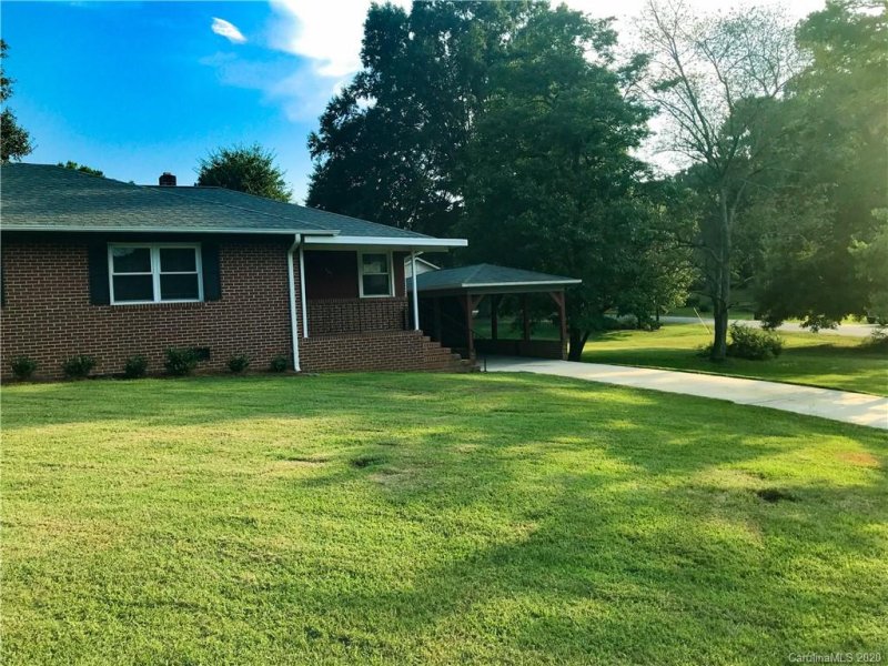 Property image 2 at 115 Peachtree Street, Belmont, NC 28012