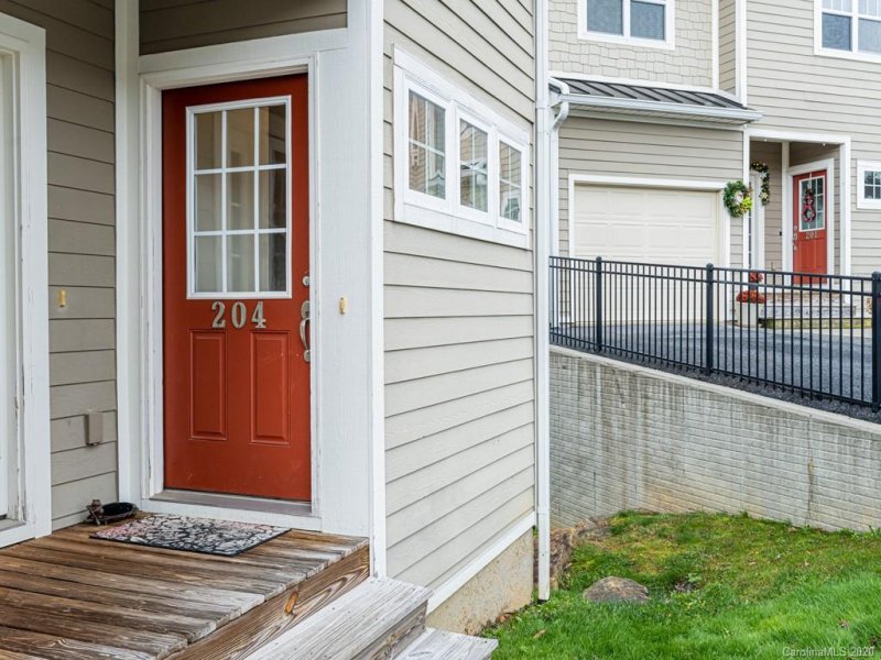 Property image 3 at 64 Foxden Drive, Fletcher, NC 28732