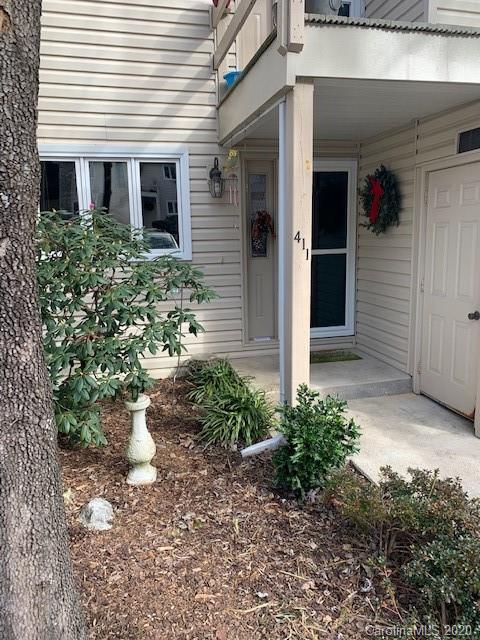 Property image 2 at 411 Britton Creek Drive, Hendersonville, NC 28791