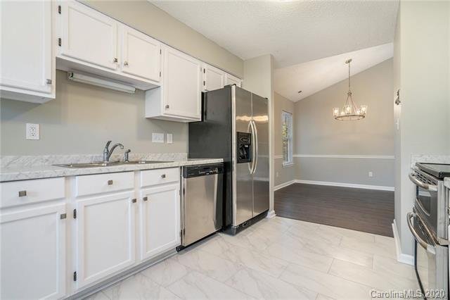 Property image 5 at 6103 Sunbridge Court, Charlotte, NC 28269