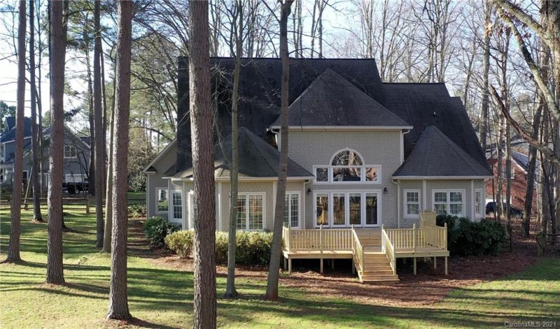 Property image 2 at 132 High Sail Court, Mooresville, NC 28117