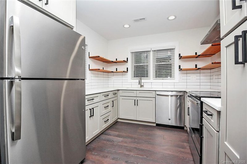 Property image 2 at 509 Wearn Court, Charlotte, NC 28206