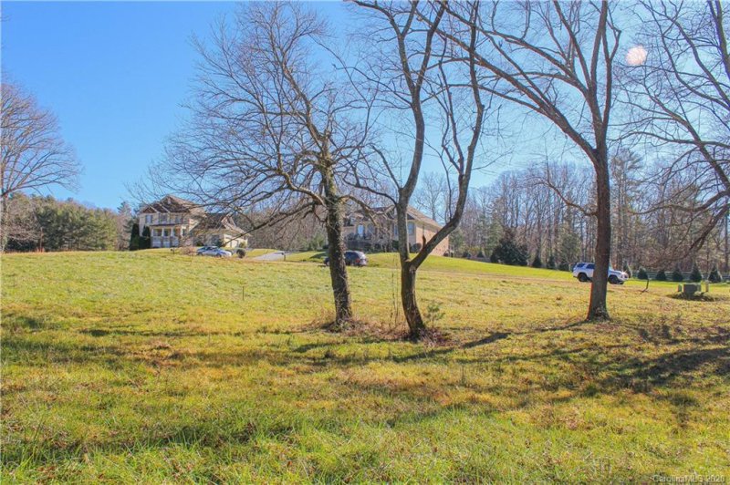 Property image 3 at 212 Almond Branch Drive, Hendersonville, NC 28791