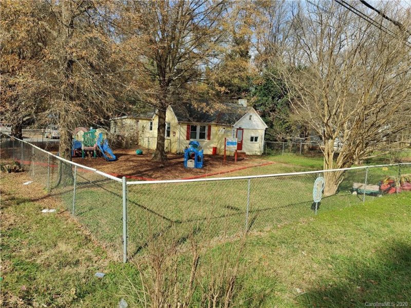 Property image 2 at 4101 W Tyvola Road, Charlotte, NC 28208