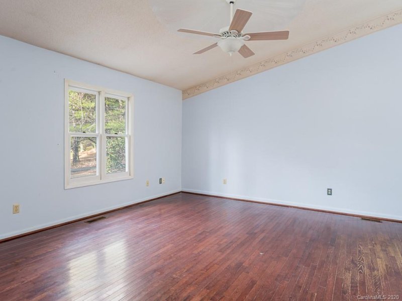 Property image 5 at 205 Cinnamon Way, Flat Rock, NC 28731