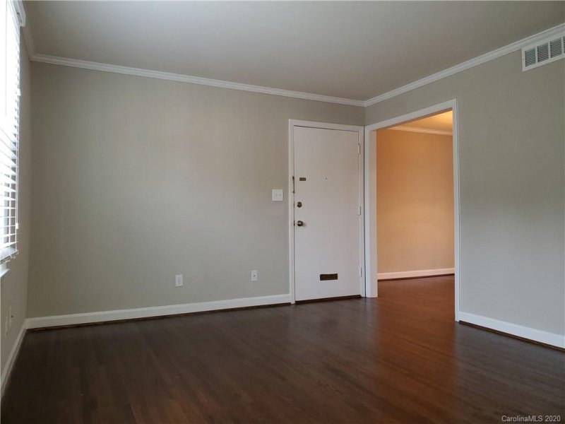 Property image 5 at 920 Mcalway Road, Charlotte, NC 28211