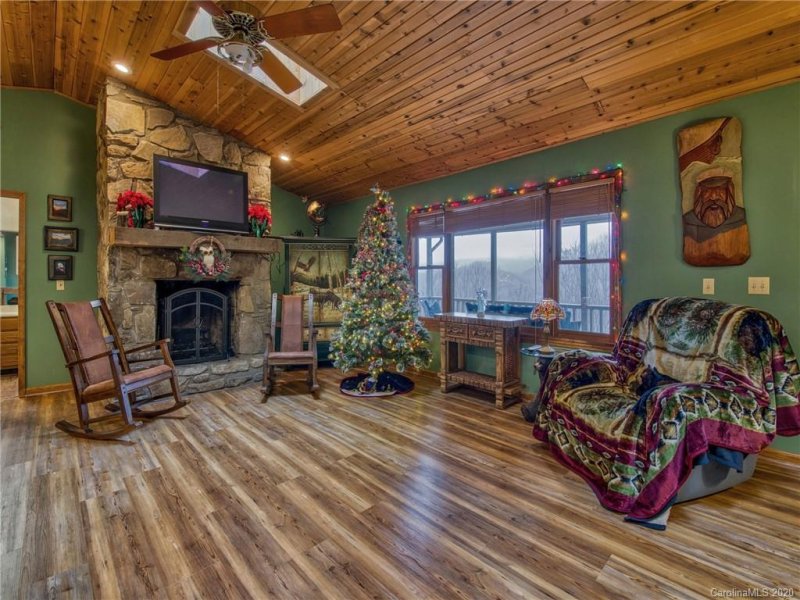 Property image 5 at 812 Setzer Cove Road, Maggie Valley, NC 28751