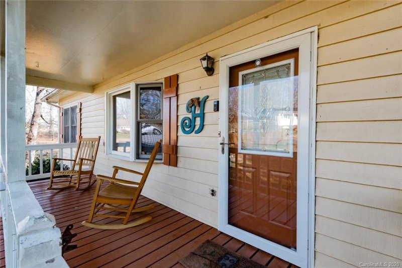 Property image 5 at 1573 Mayline Court, Hickory, NC 28601