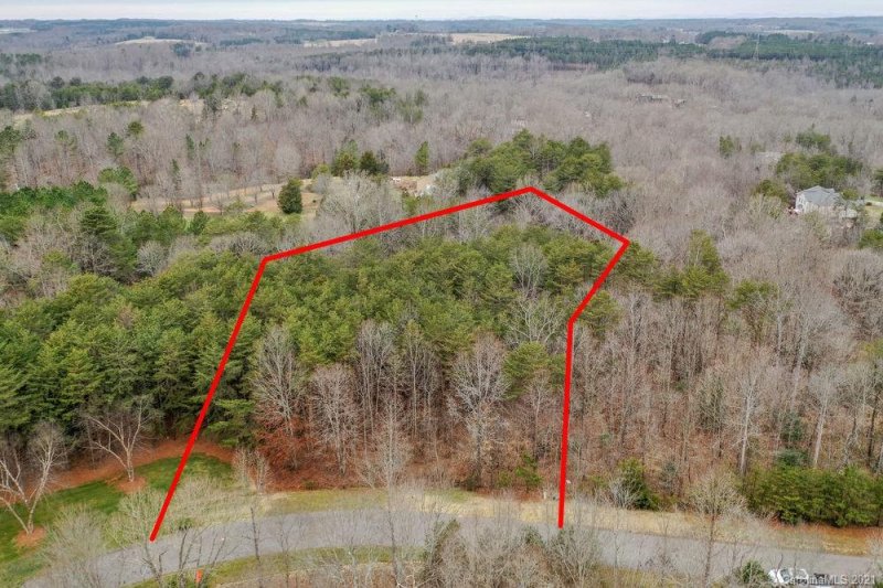 Property image 4 at 3303 Mountain Creek Drive, Sherrills Ford, NC 28673