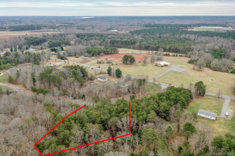 Property image 5 at 3303 Mountain Creek Drive, Sherrills Ford, NC 28673