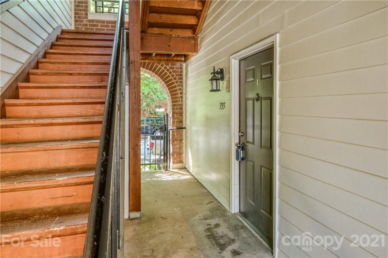 Property image 2 at 755 N Alexander Street, Charlotte, NC 28202