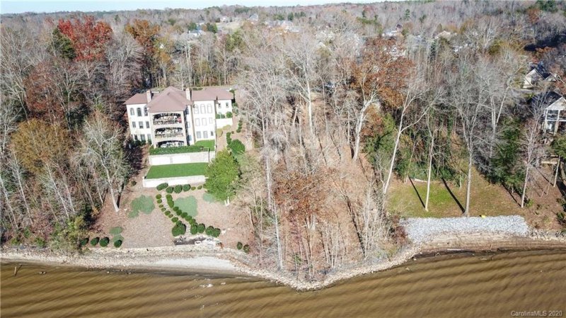 Property image 2 at 302 Windemere Isle Road, Statesville, NC 28677