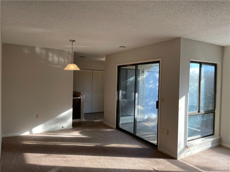 Property image 4 at 4804 Spring Lake Drive, Charlotte, NC 28212