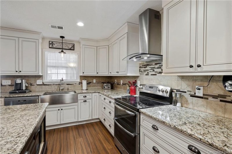 Property image 3 at 1511 Indian Springs Drive, Conover, NC 28613