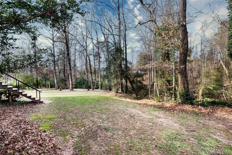 Property image 5 at 1305 36th Avenue Drive, Hickory, NC 28601