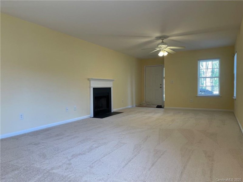 Property image 3 at 3850 Pauline Lane, Charlotte, NC 28216